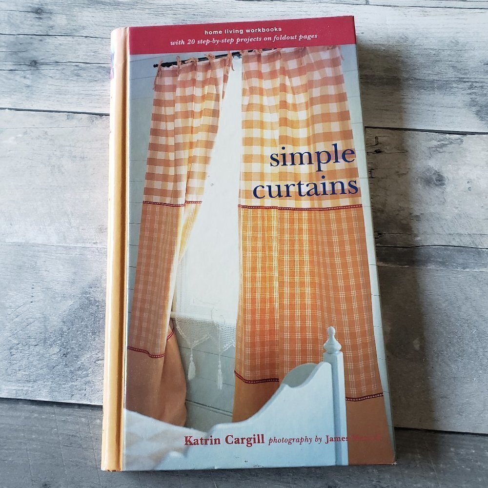 Simple Curtains (Home Living Workbooks) Hardcover Book
